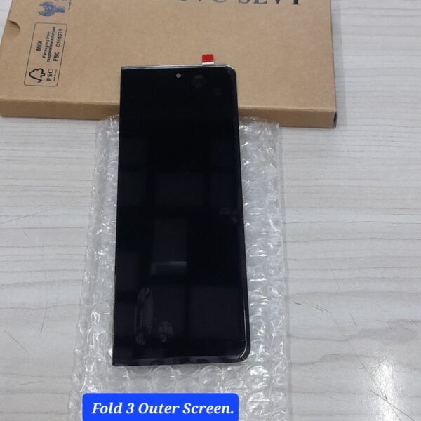 FOLD 3 SMALL SCREEN.