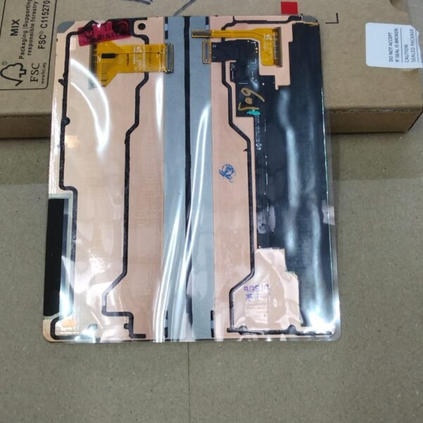 SAMSUNG FOLD 5 MAIN SCREEN.